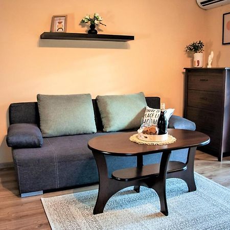 Apartament "Klimatycznie" - Przytulny, 4-Osobowy, Jelenia Gora, Cieplice Exteriér fotografie